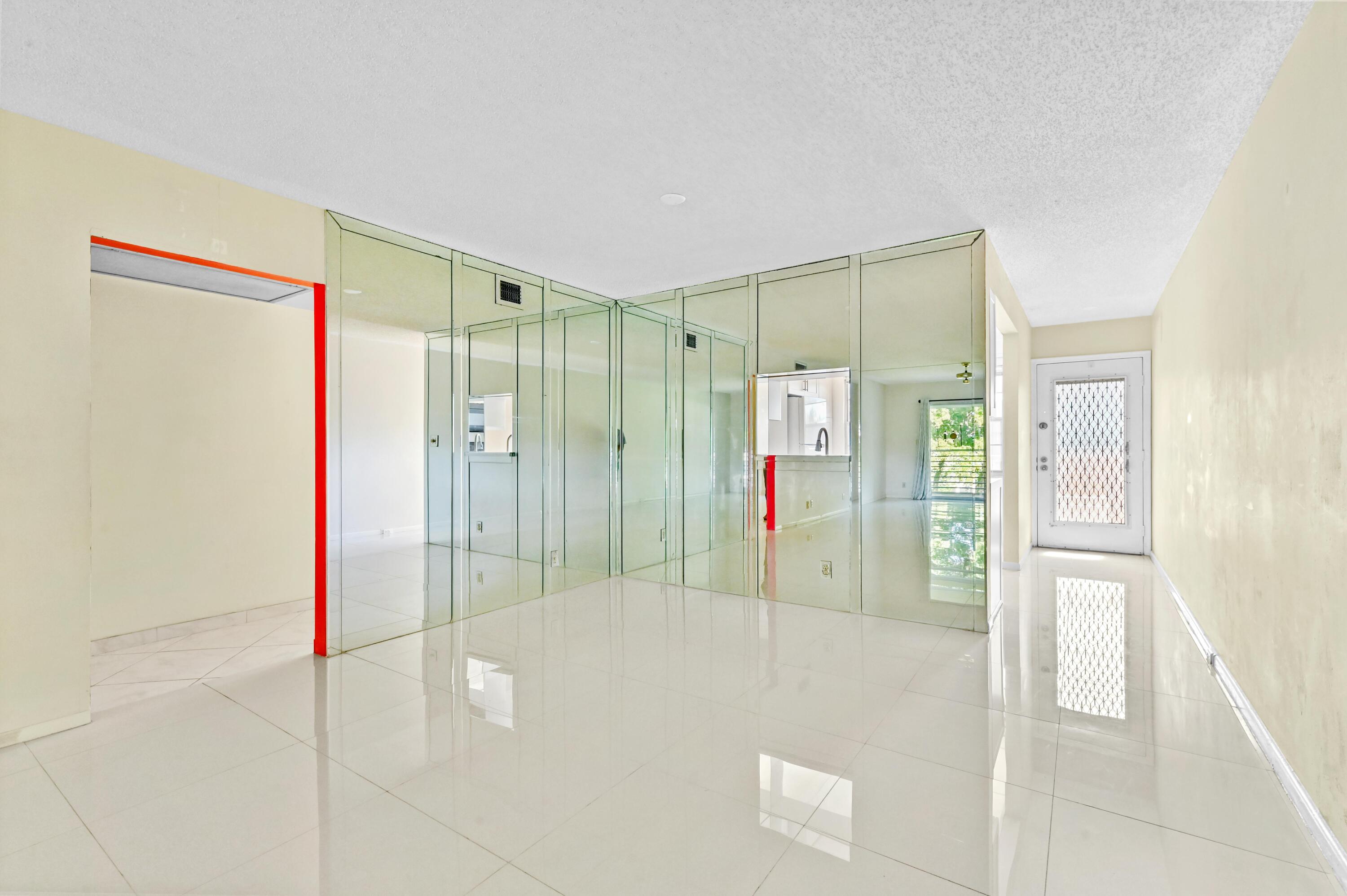 LUCAYA VILLAGE 1-C CONDO - Residential