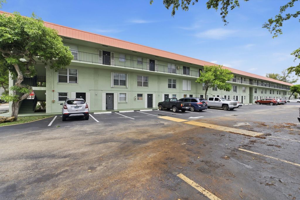 Photo of 801 W Oakland Park Boulevard #Unit C11, Oakland Park, FL 33311 (MLS # B26034827)
