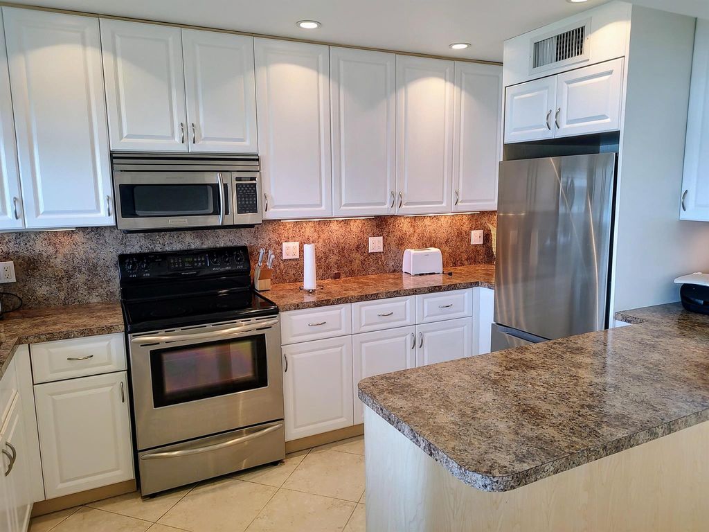 Photo of 1201 Bayshore Drive #101, Fort Pierce, FL 34949 (MLS # R11084114)