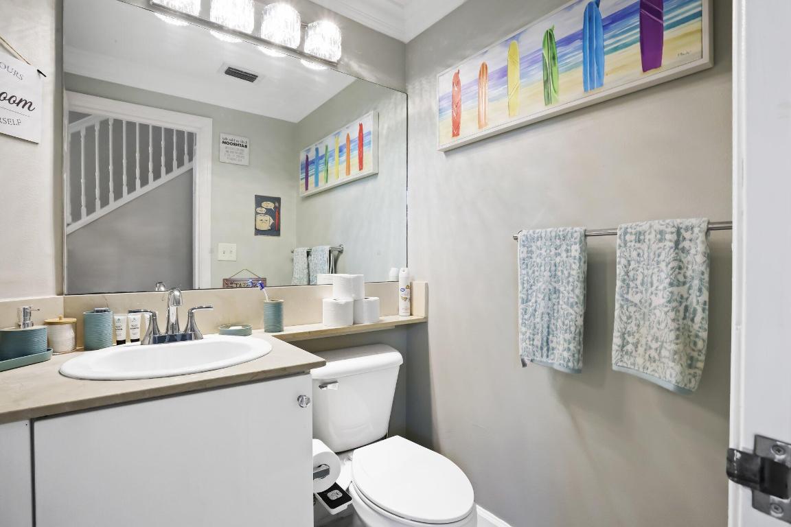 MOORINGS AT LANTANA TOWNHOUSES CONDO - Residential Lease