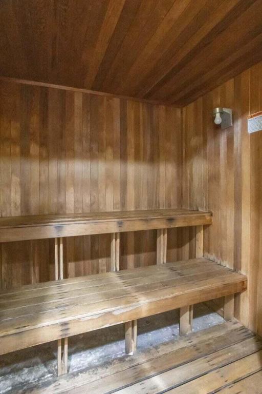 MOORINGS AT LANTANA TOWNHOUSES CONDO - Residential Lease