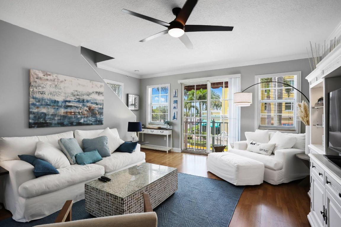 MOORINGS AT LANTANA TOWNHOUSES CONDO - Residential Lease