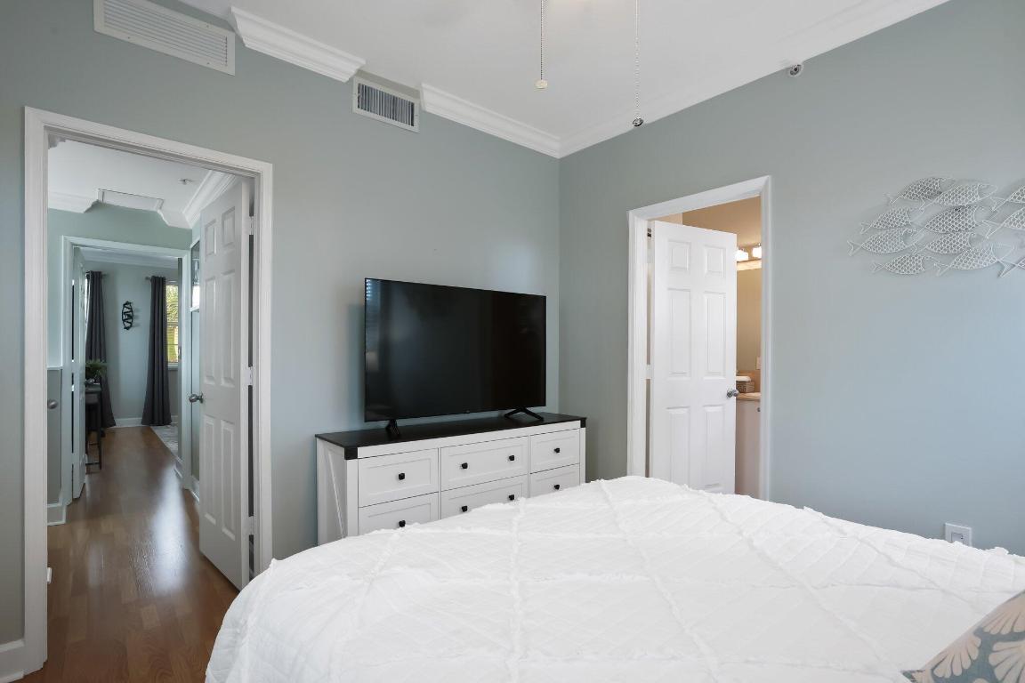 MOORINGS AT LANTANA TOWNHOUSES CONDO - Residential Lease