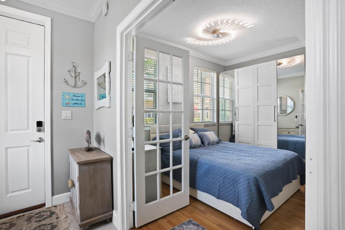 MOORINGS AT LANTANA TOWNHOUSES CONDO - Residential Lease