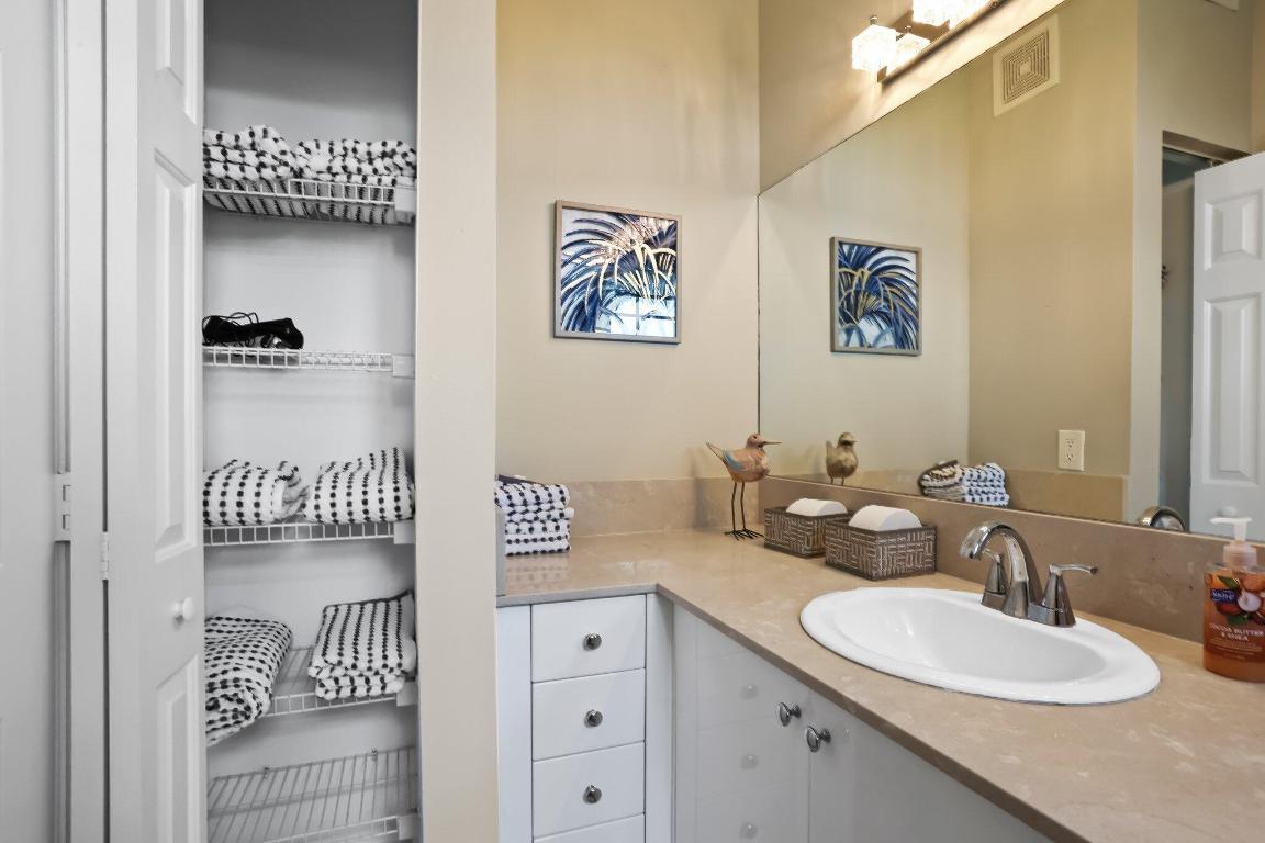 MOORINGS AT LANTANA TOWNHOUSES CONDO - Residential Lease