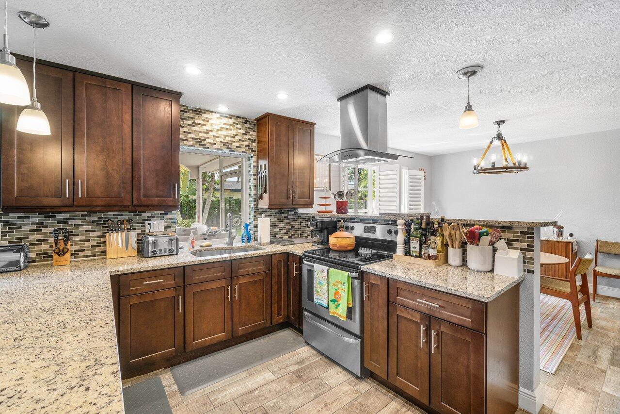 FRANWOOD PINES - Residential