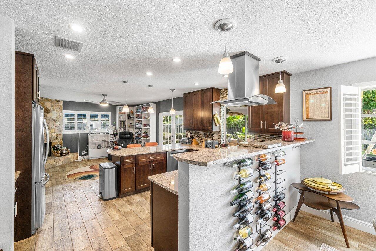 FRANWOOD PINES - Residential