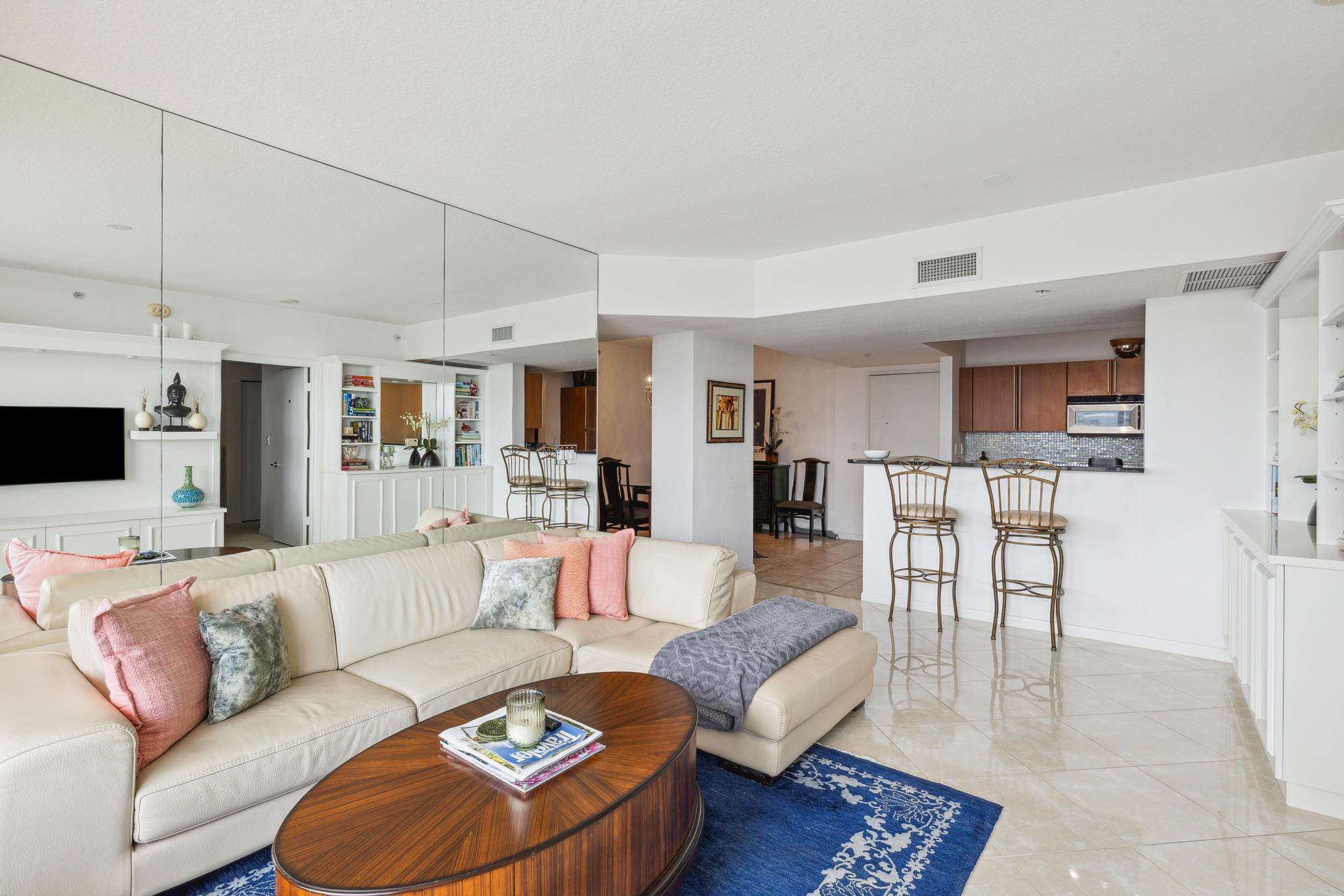 SLADE CONDOMINIUM - Residential Lease