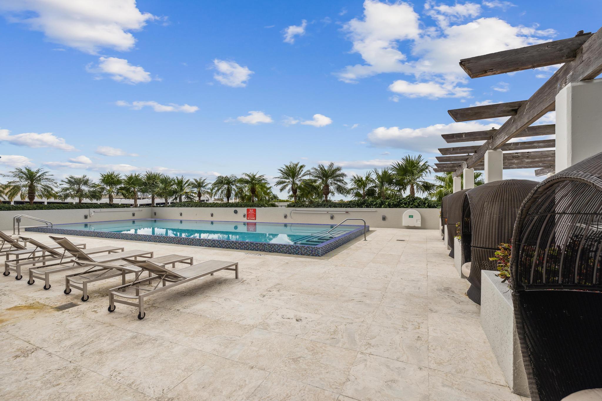 SLADE CONDOMINIUM - Residential Lease