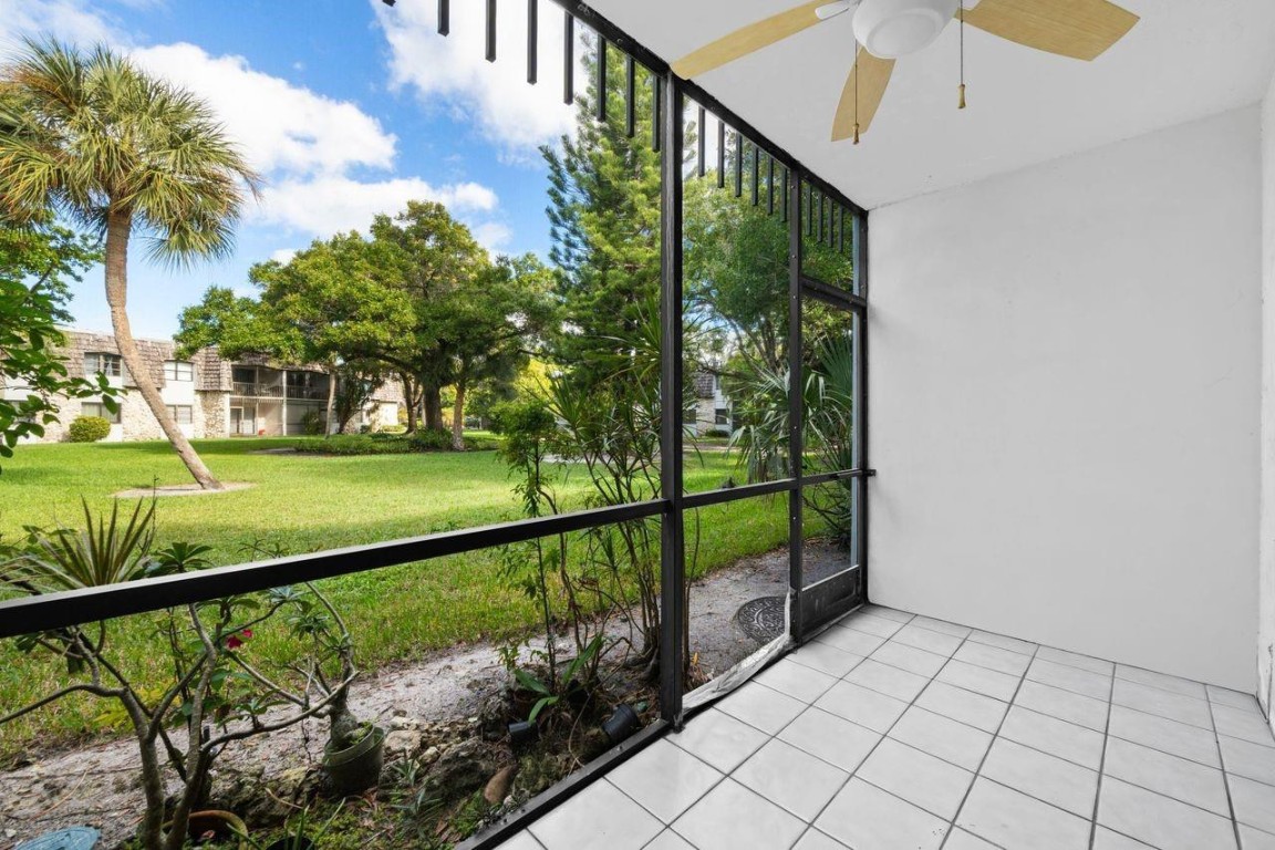 OAKLAND SHORES COMMUNITY - Residential