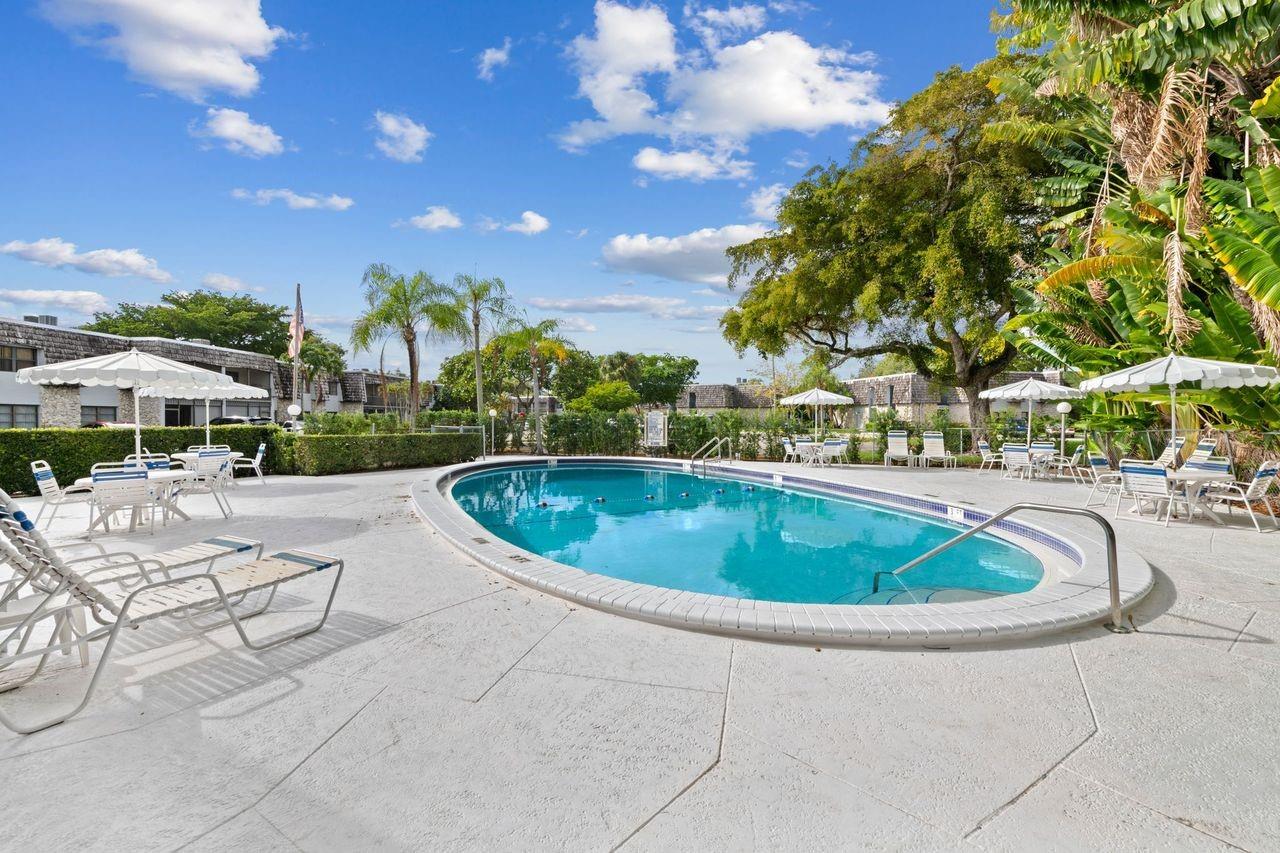 OAKLAND SHORES COMMUNITY - Residential