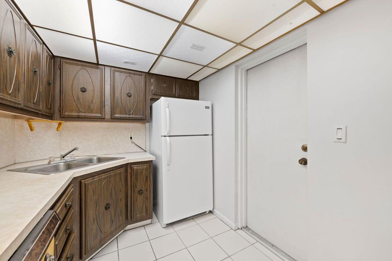 OAKLAND SHORES COMMUNITY - Residential