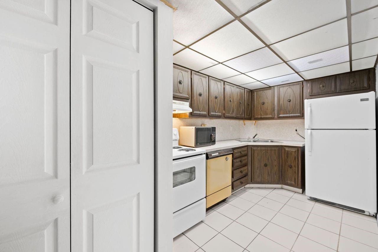 OAKLAND SHORES COMMUNITY - Residential