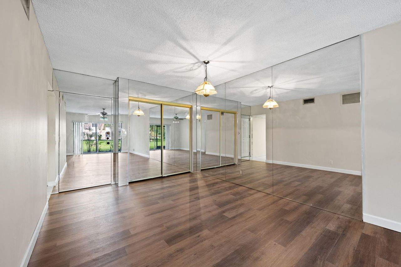 OAKLAND SHORES COMMUNITY - Residential