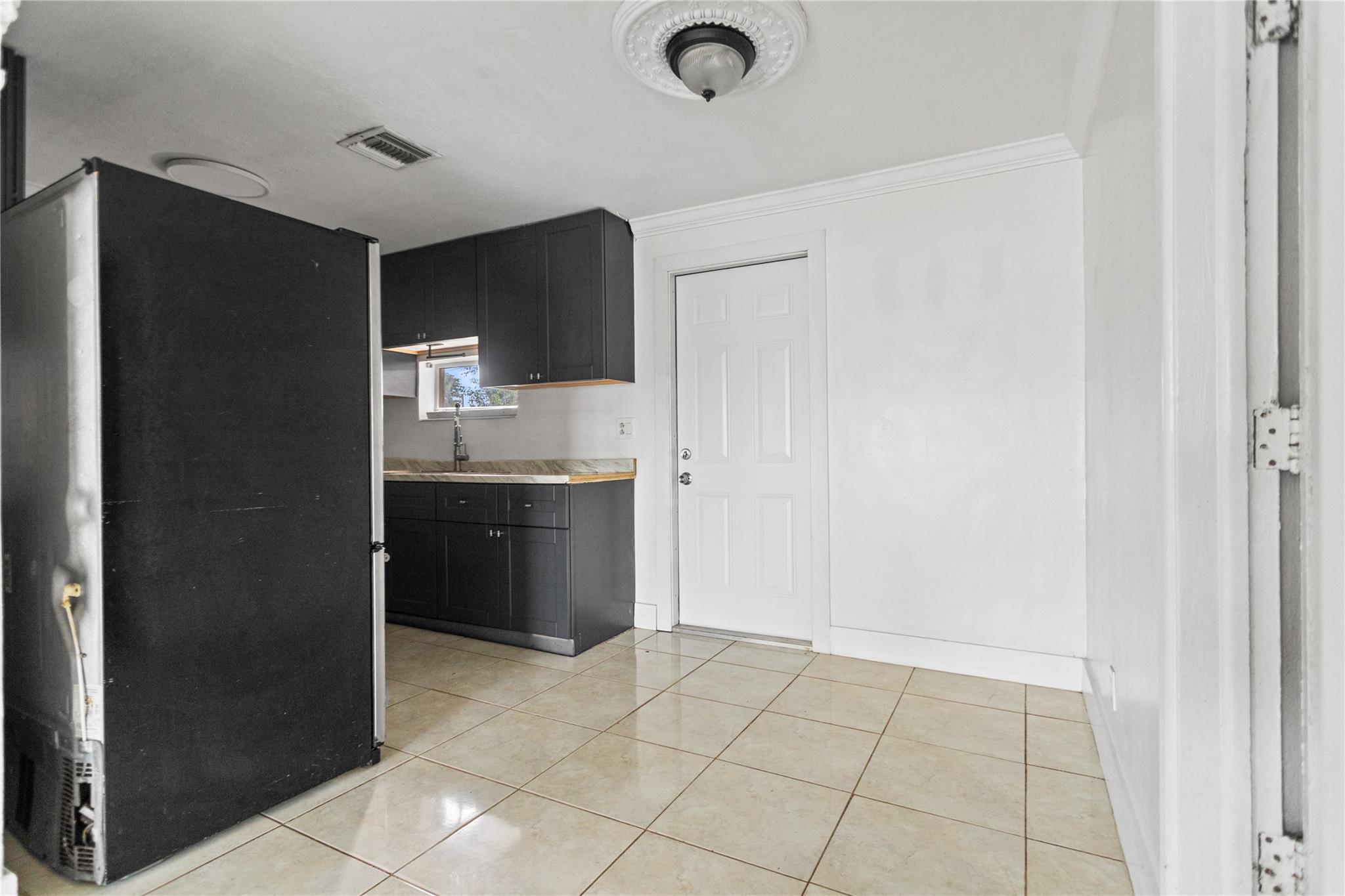 Playland Isles 37-14 B - Residential Lease