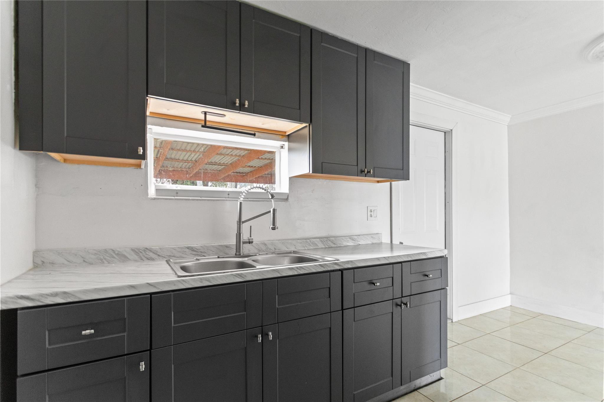 Playland Isles 37-14 B - Residential Lease