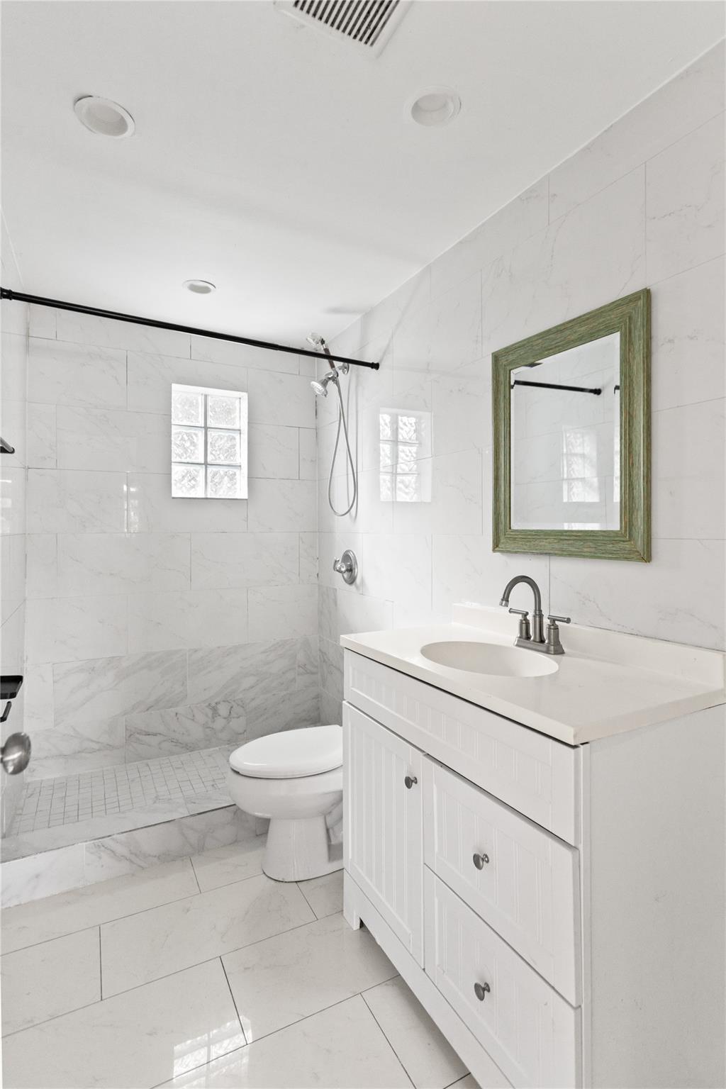 Playland Isles 37-14 B - Residential Lease