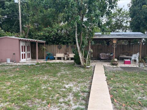 A home in Port St Lucie