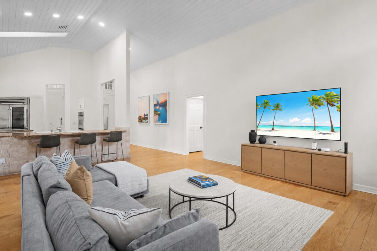 HORSESHOE ACRES WEST - Residential