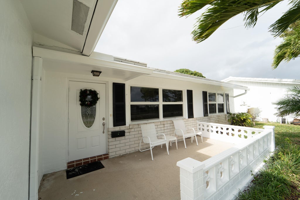 Photo of 1515 SW 22nd Street Street SW, Boynton Beach, FL 33426 (MLS # R11045827)