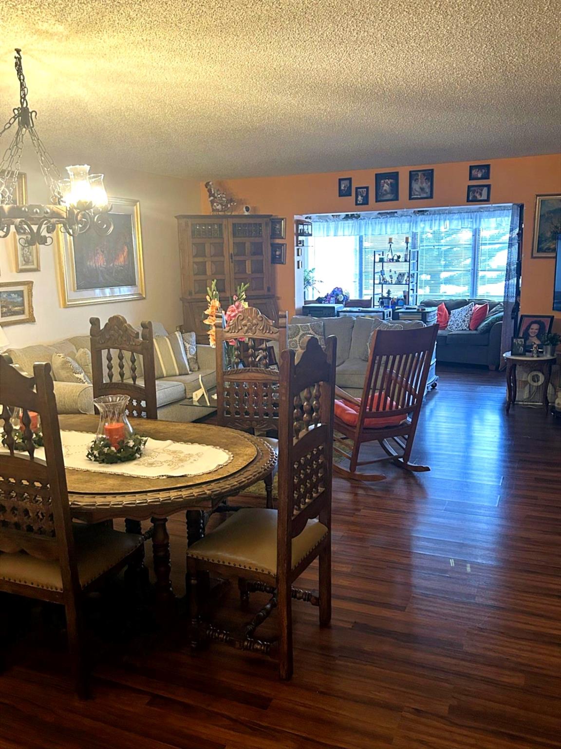Welcome to this inviting 2-bedroom, 2-bath condo in a friendly 55+ community (children 18+ welcome). This vacant home features a spacious Florida room with serene garden views and a desirable split-bedroom layout for added privacy. Conveniently located just steps from the community clubhouse, you'll enjoy resort-style amenities including tennis, fitness center, pool, billiards, shuffleboard, grilling area, and more. Plus, an extra storage room provides the perfect bonus!