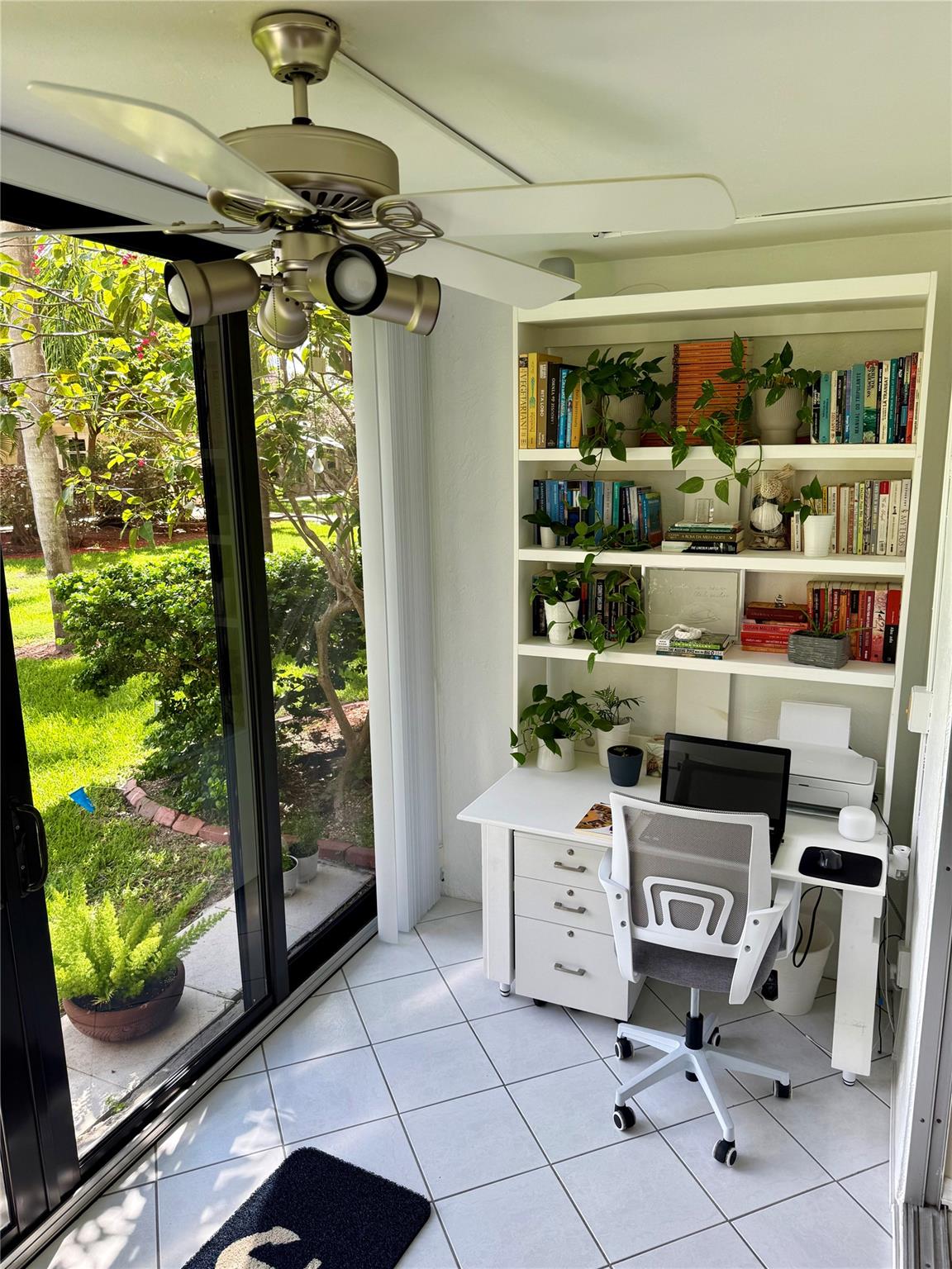 2350 NE 14th Street Cswy 108