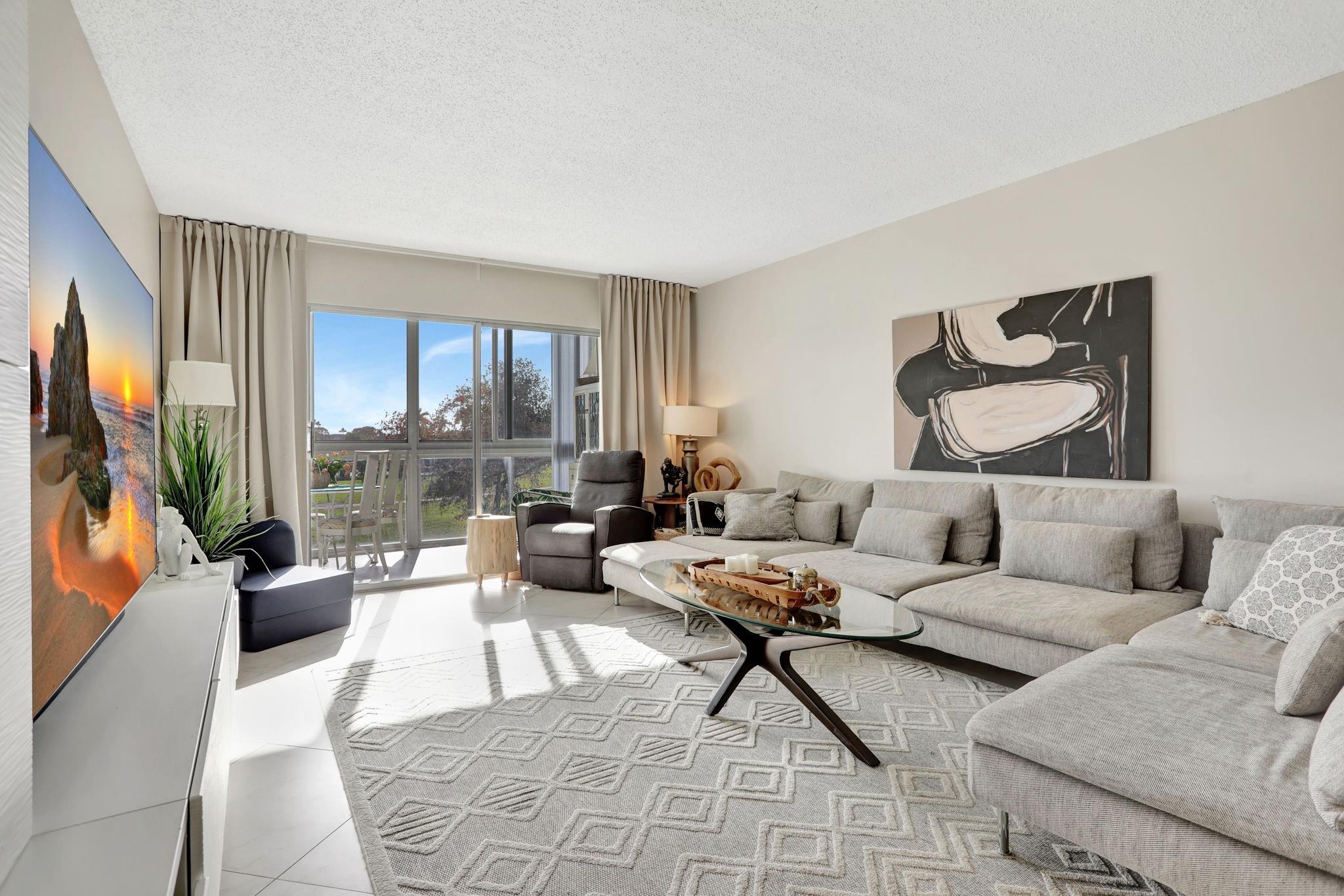 WYNMOOR VILLAGE - Residential