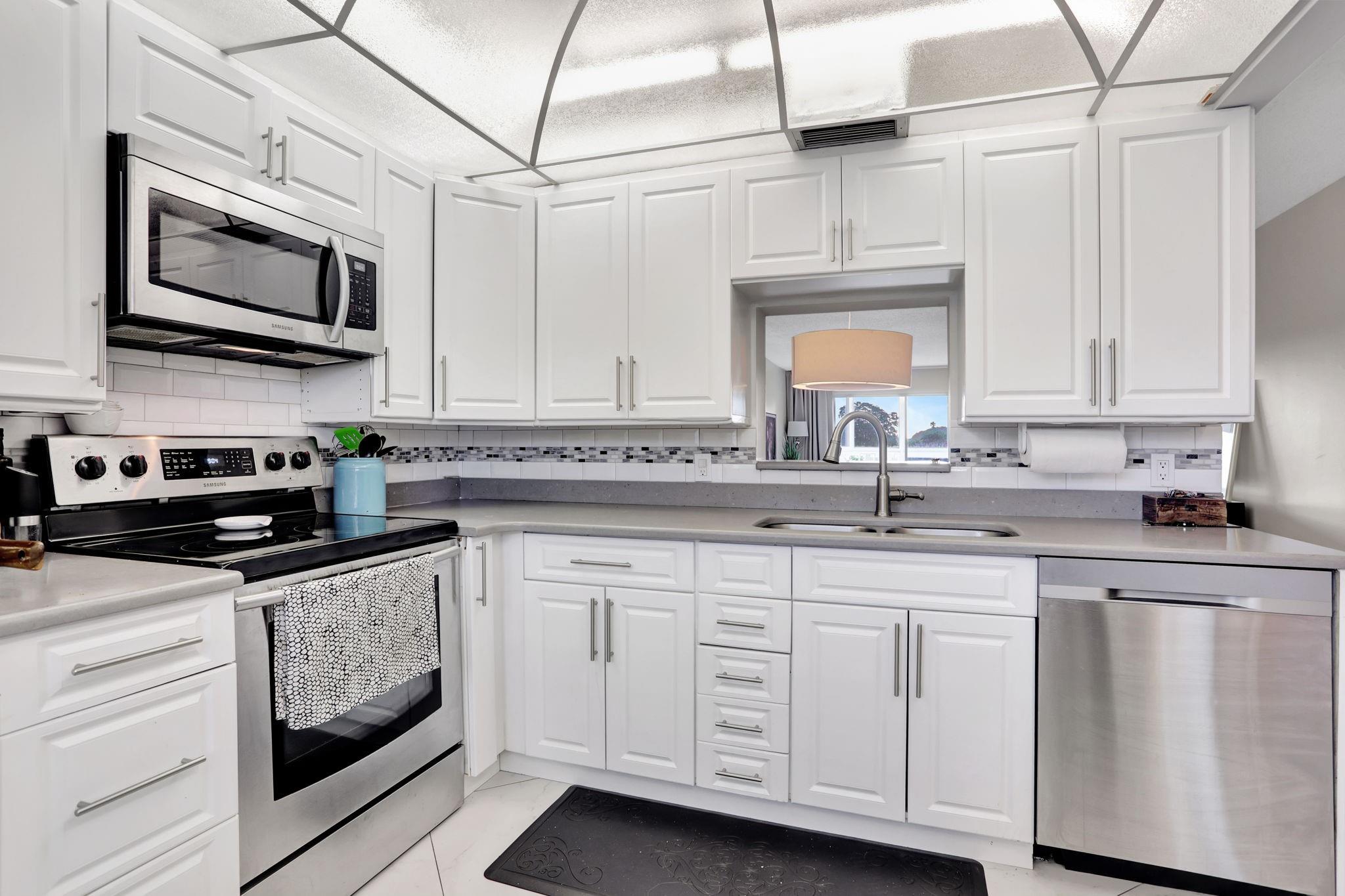 WYNMOOR VILLAGE - Residential