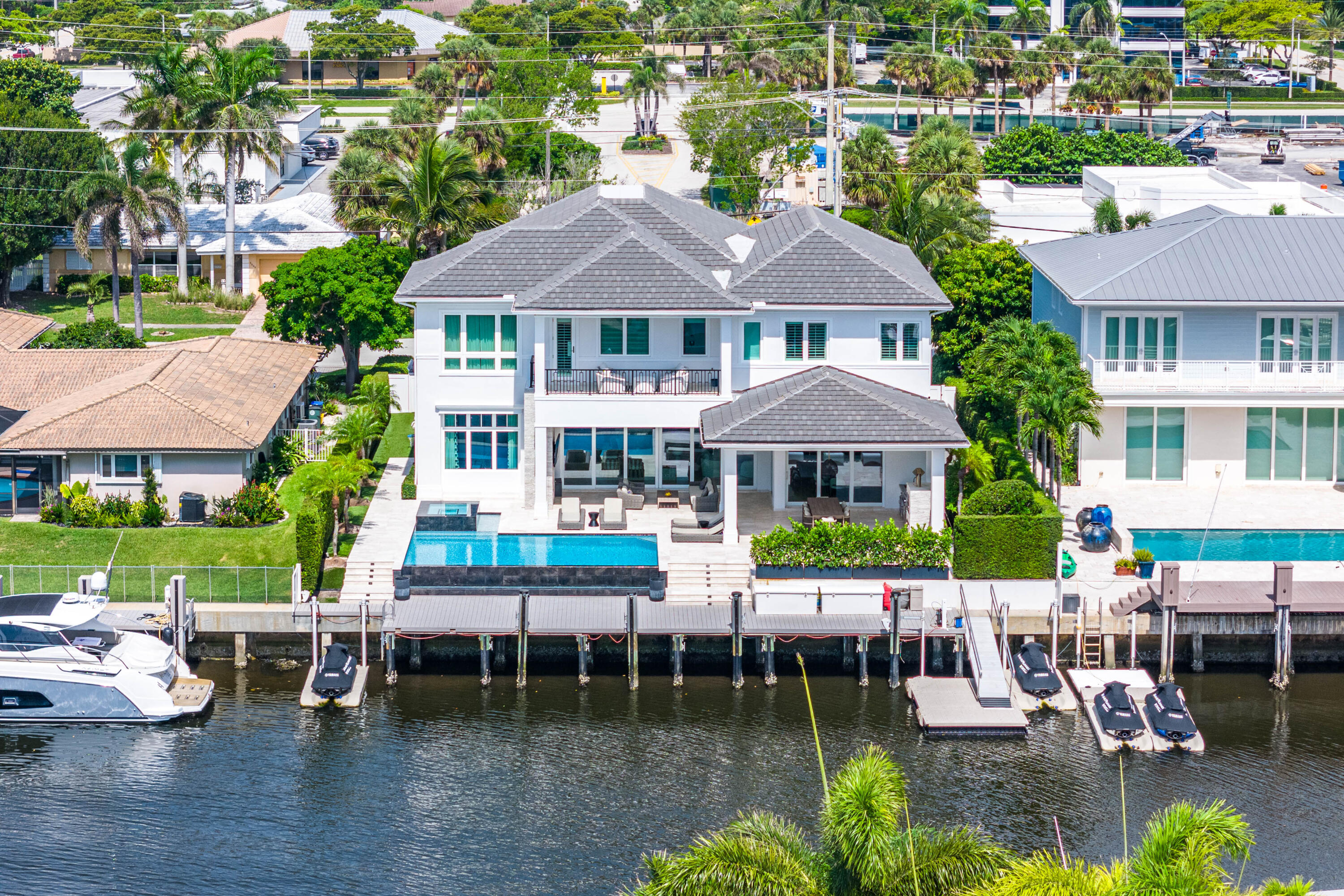 Lake Rogers Isle - Residential