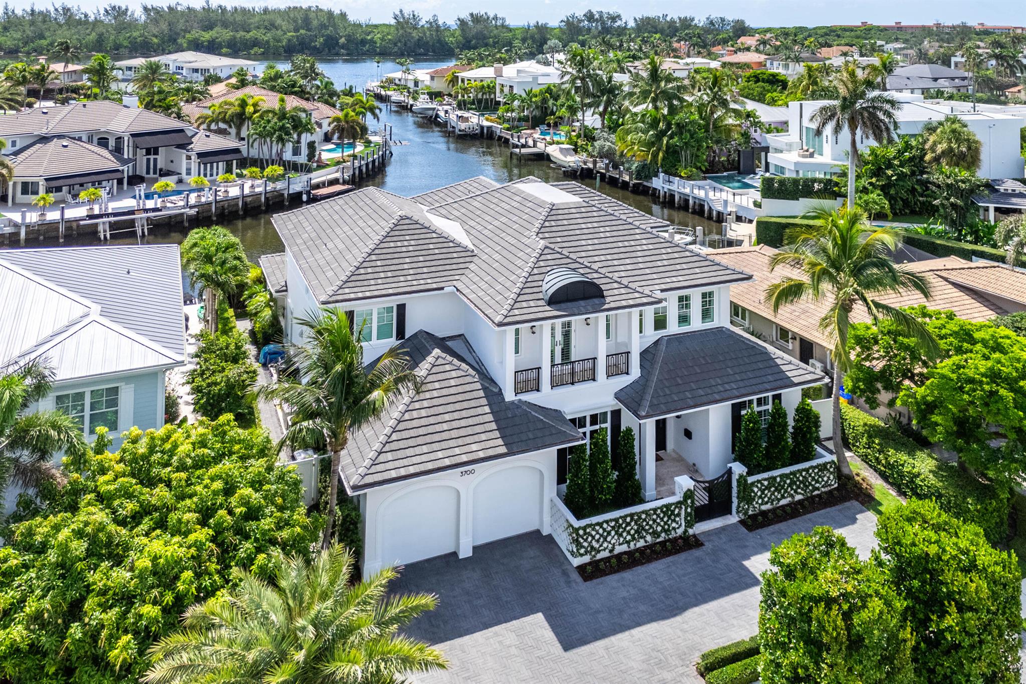 Lake Rogers Isle - Residential