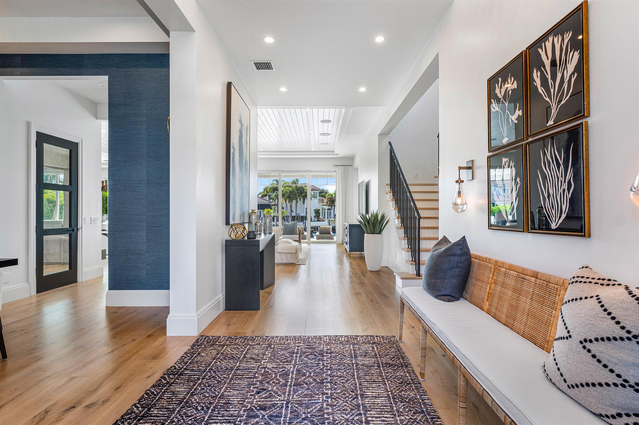 Lake Rogers Isle - Residential