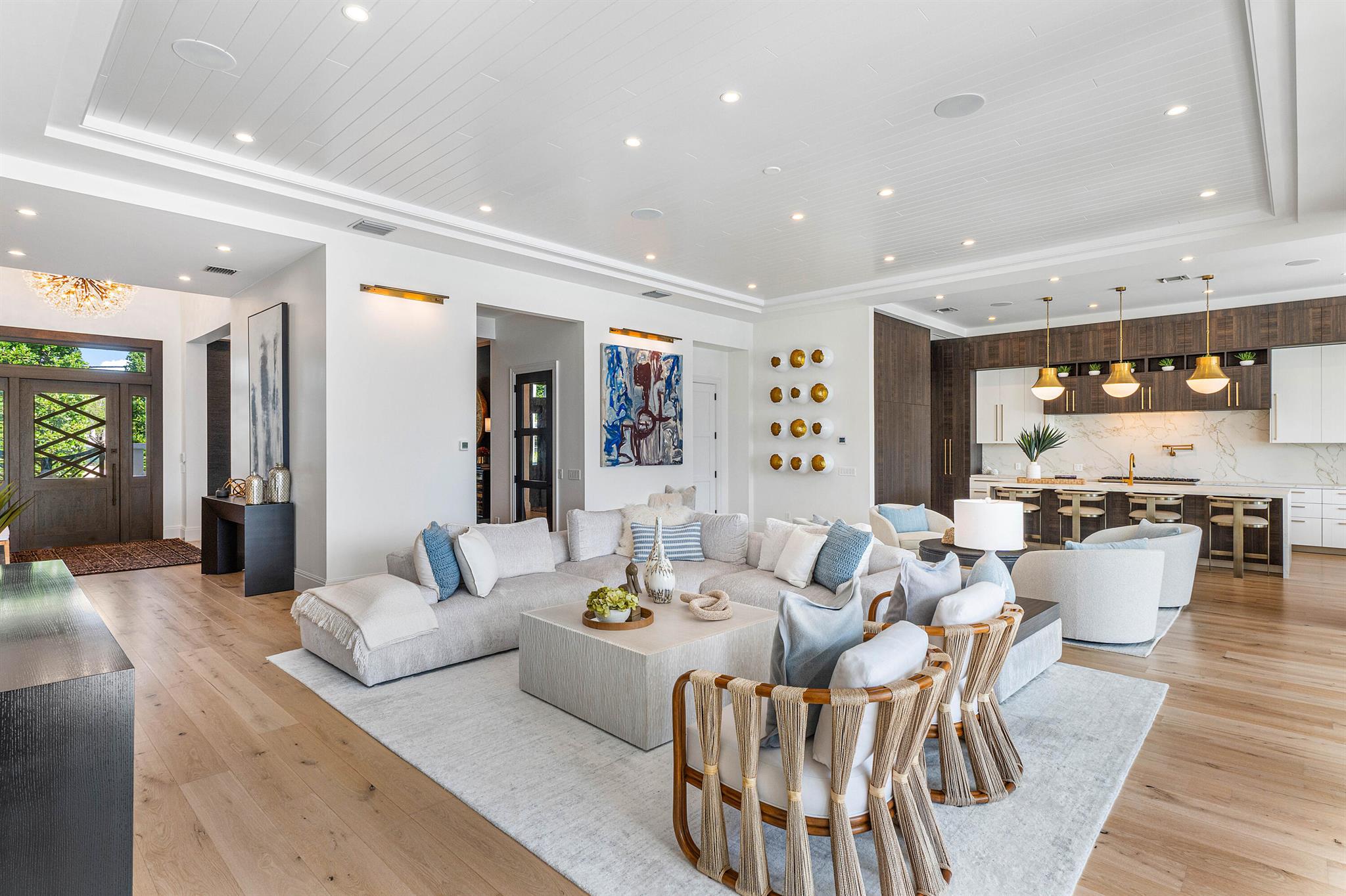 Lake Rogers Isle - Residential