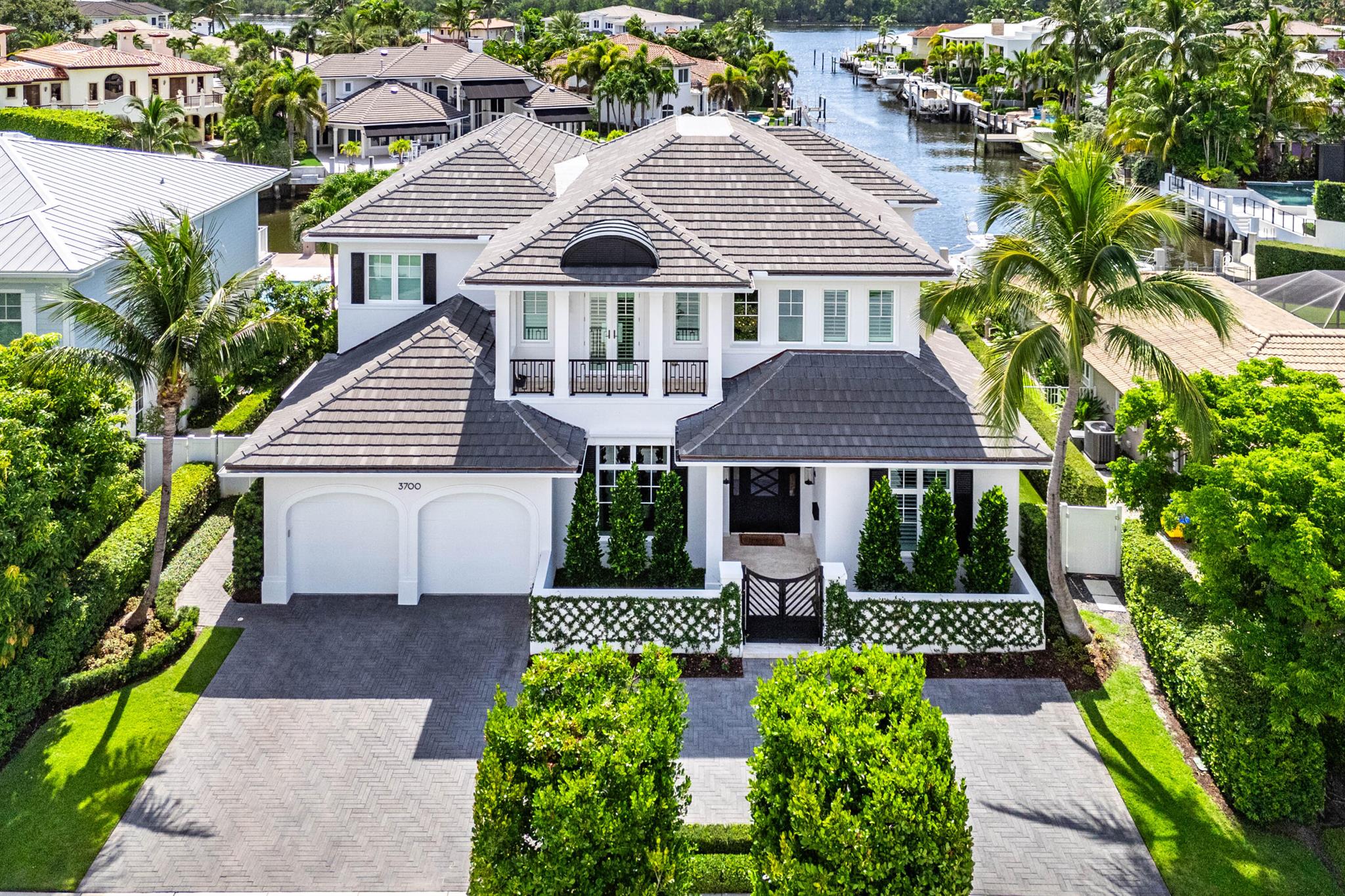 Lake Rogers Isle - Residential