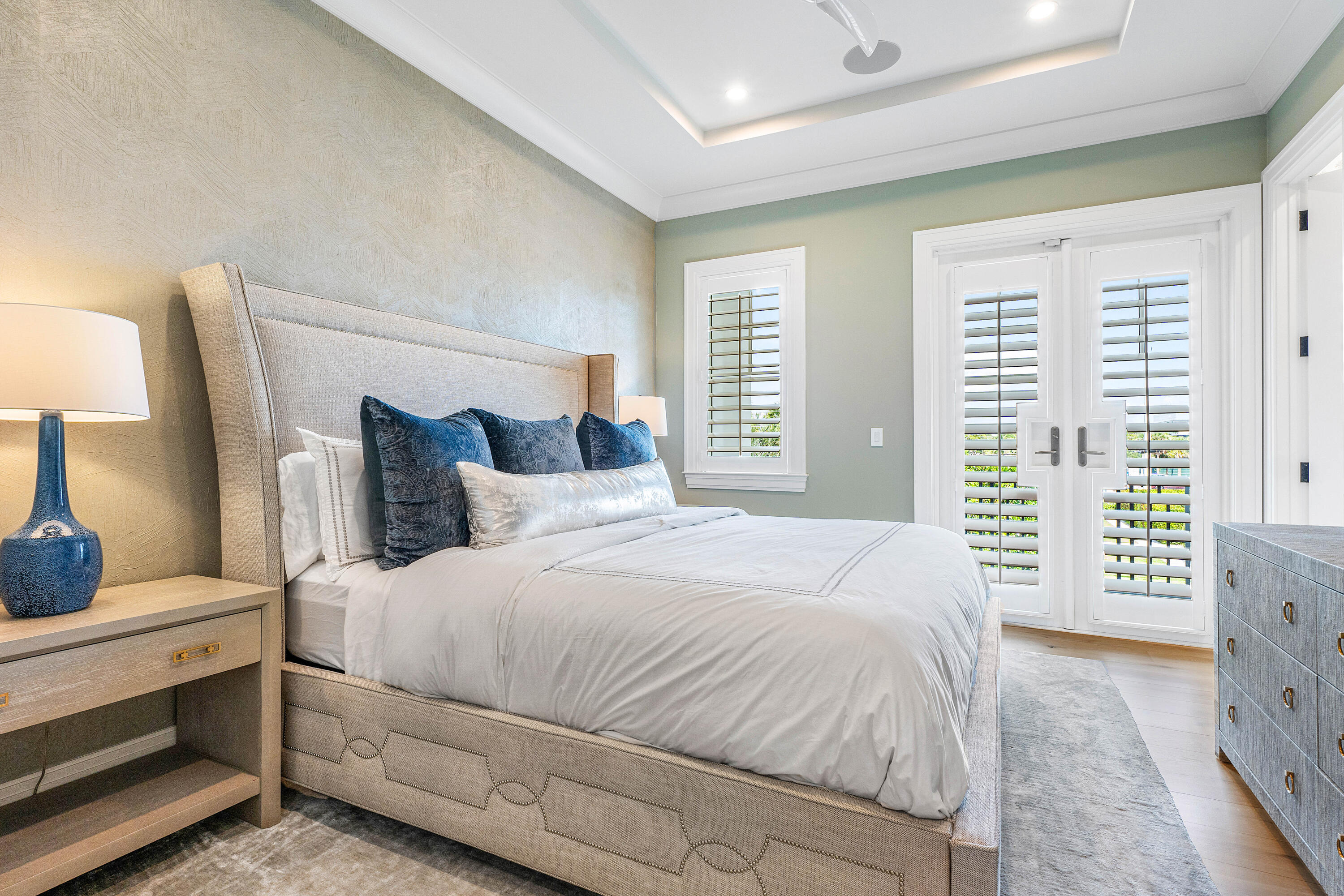 Lake Rogers Isle - Residential