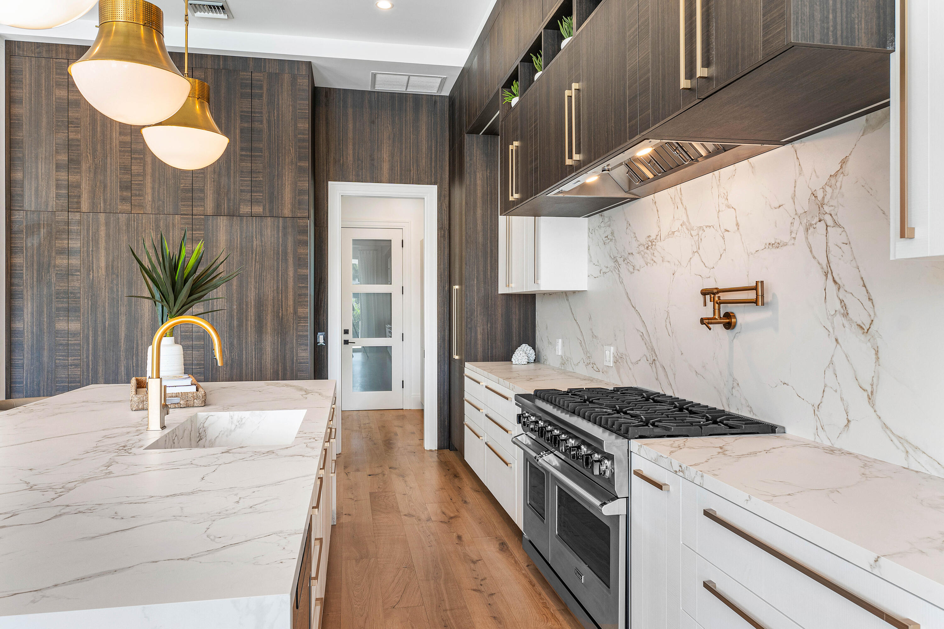 Lake Rogers Isle - Residential