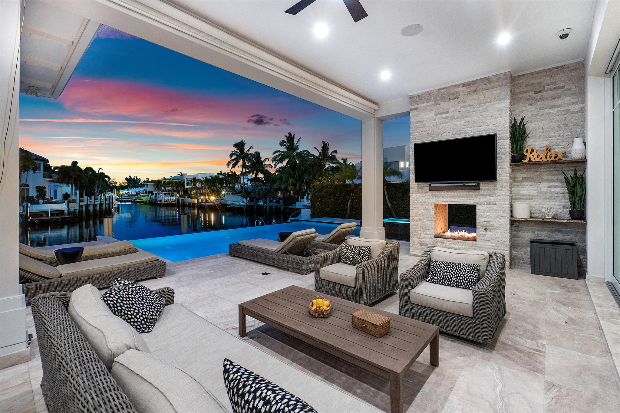 Lake Rogers Isle - Residential