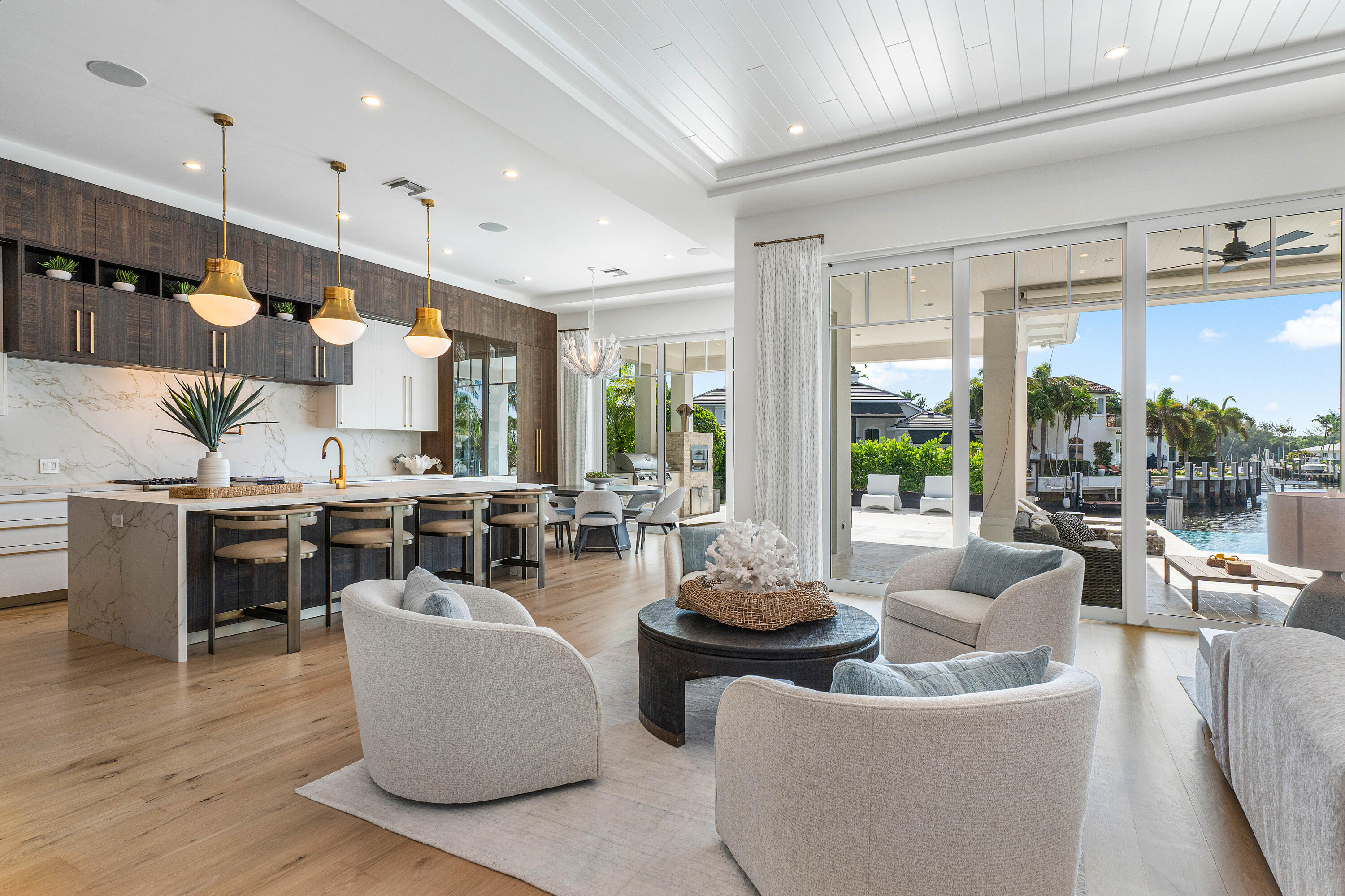 Lake Rogers Isle - Residential