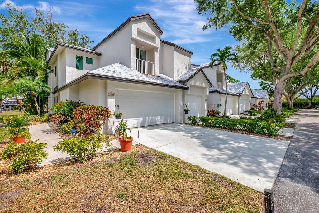 Photo of 23228 Fountain View #B, Boca Raton, FL 33433 (MLS # R11083604)