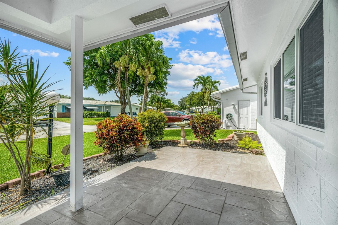 Lauderdale West Sec 4 88- - Residential