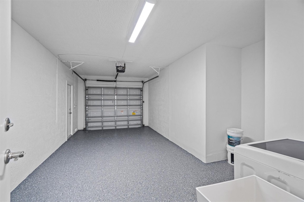 Lauderdale West Sec 4 88- - Residential