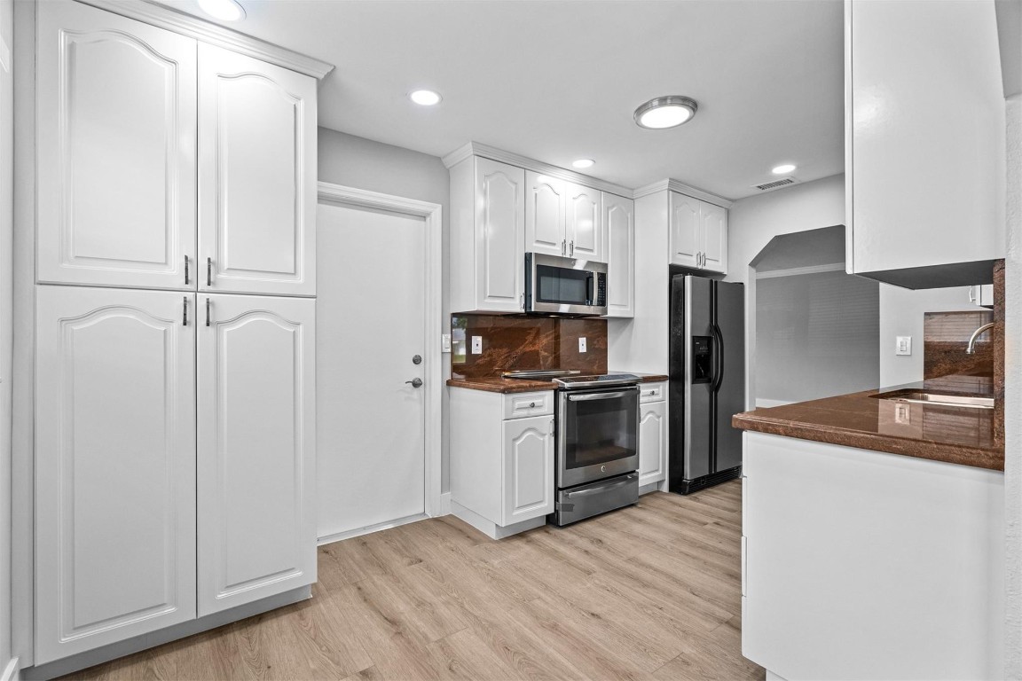 Lauderdale West Sec 4 88- - Residential