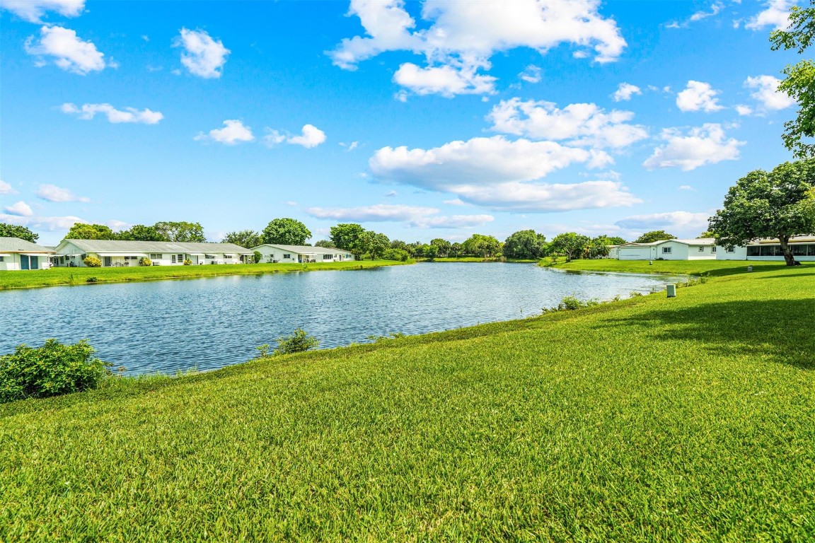 Lauderdale West Sec 4 88- - Residential