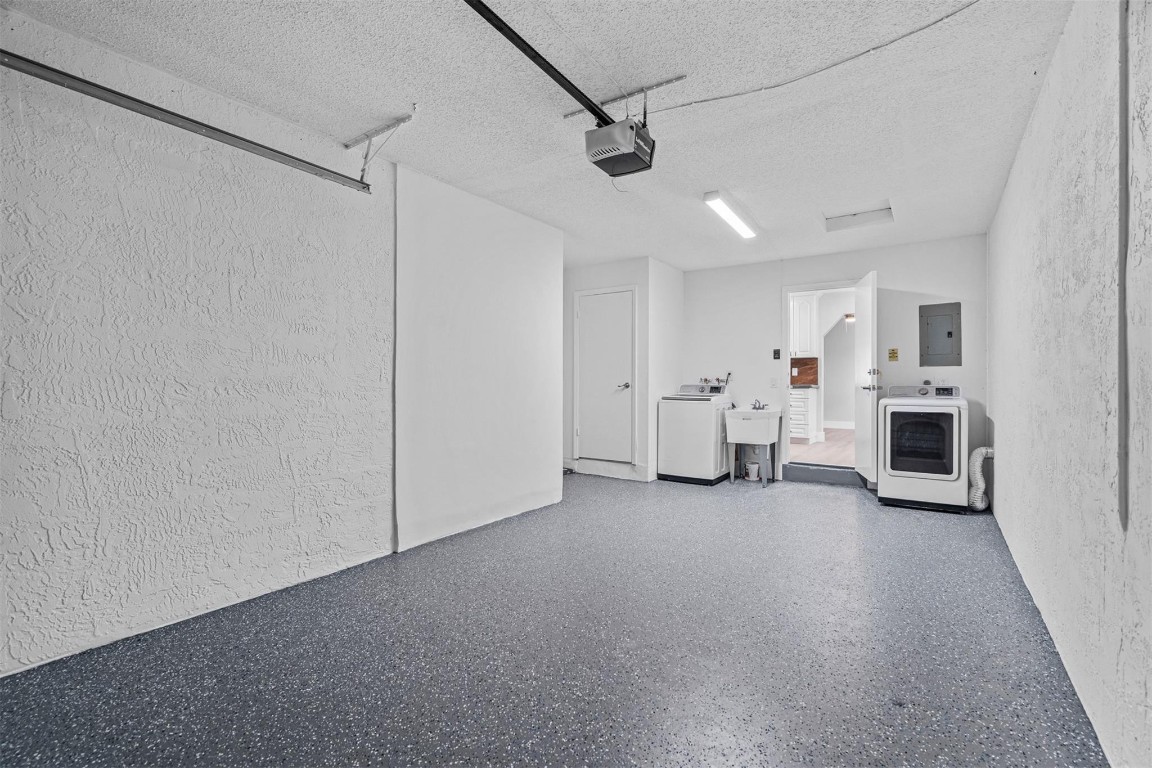 Lauderdale West Sec 4 88- - Residential