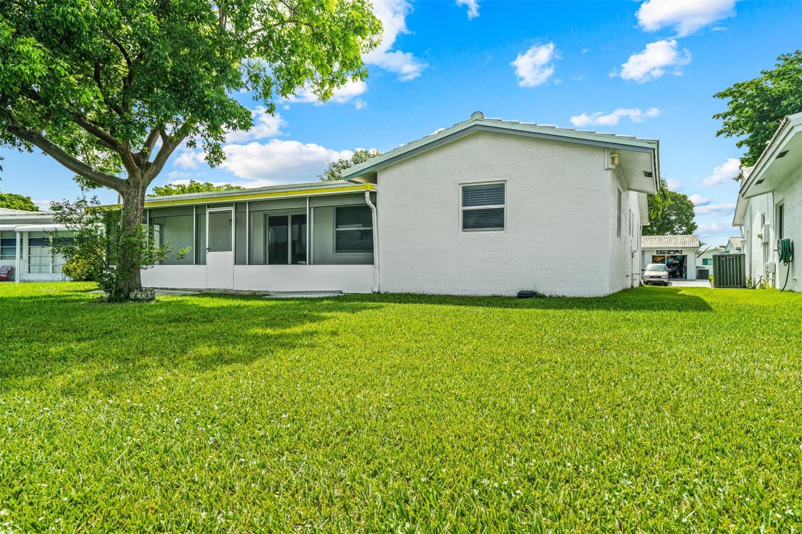 Lauderdale West Sec 4 88- - Residential