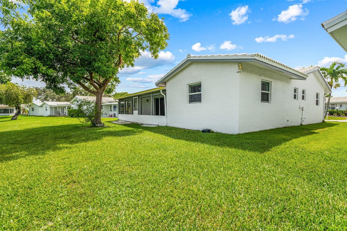 Lauderdale West Sec 4 88- - Residential