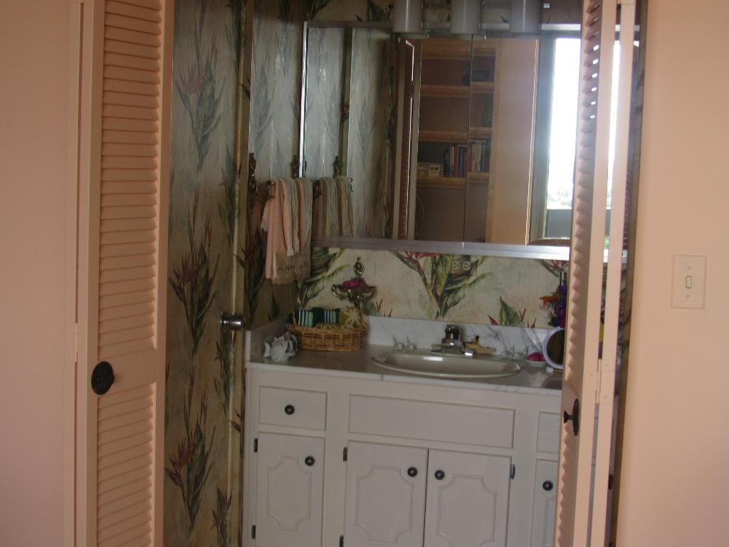 LANDS OF THE PRESIDENT CONDO 2 ,#1506 - Residential