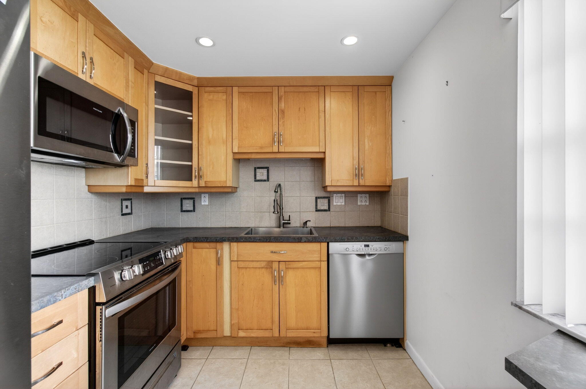 KINGS POINT NORMANDY CONDOS - Residential