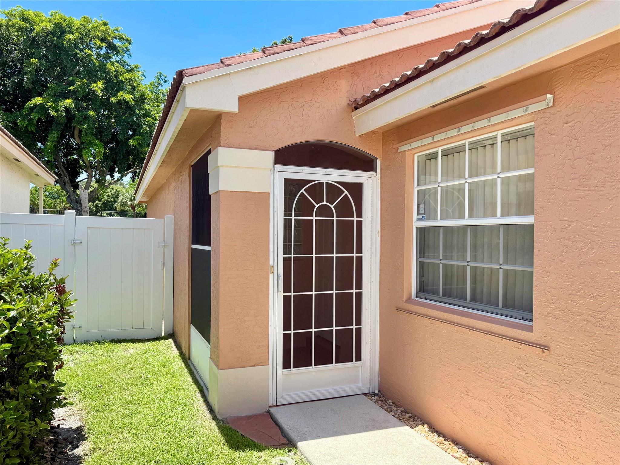 8082 Tortuga Ln