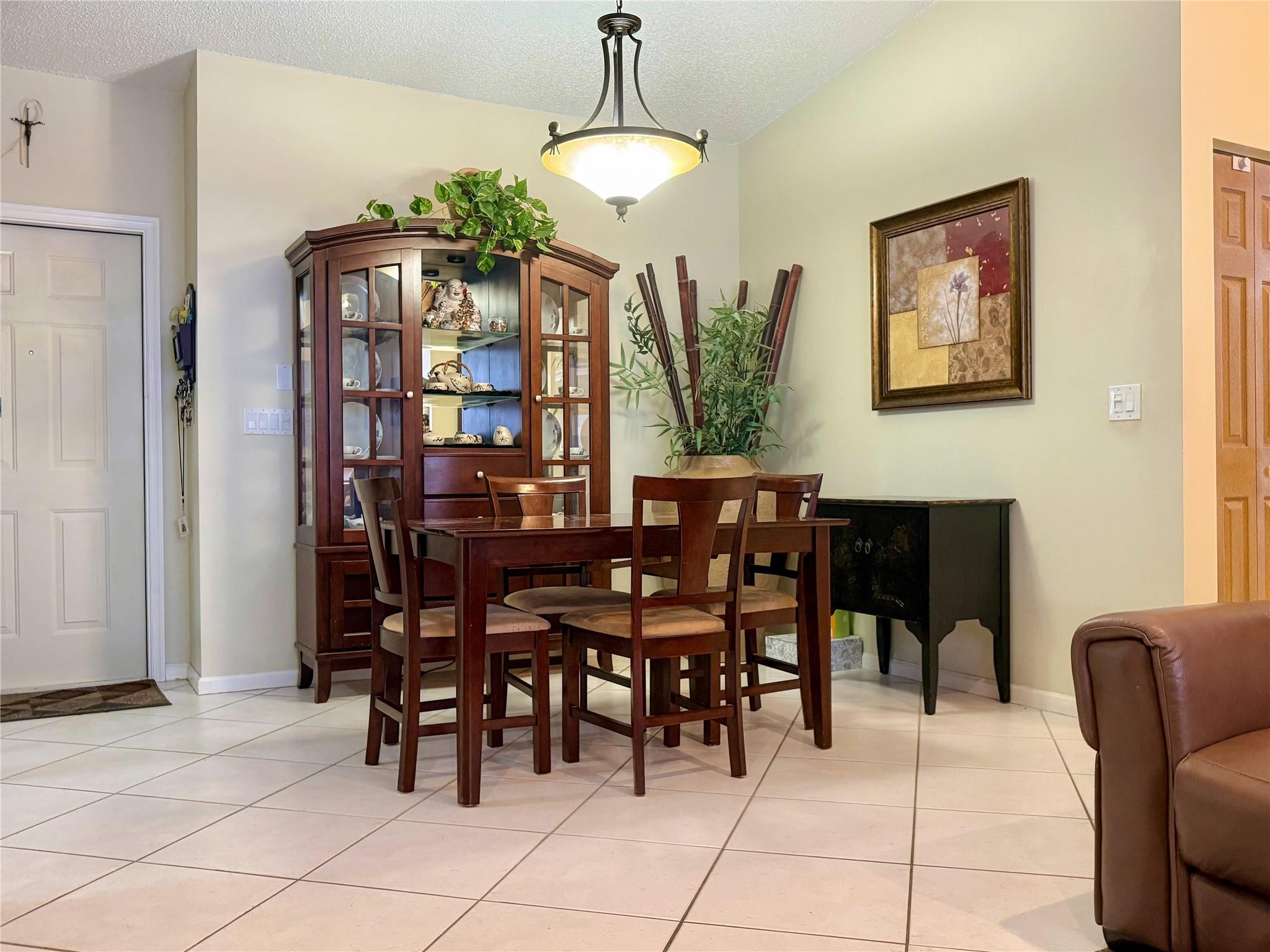 8082 Tortuga Ln
