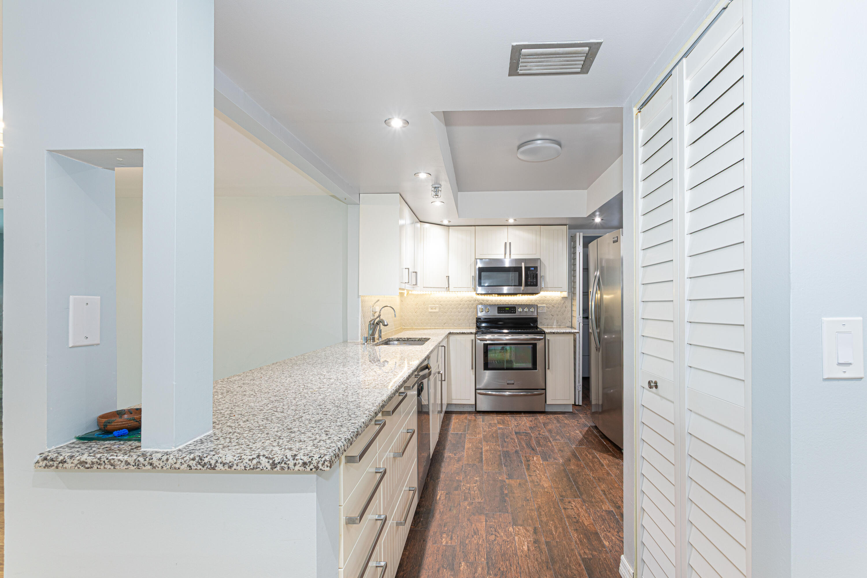 BOCA TEECA CONDO 9 - Residential Lease